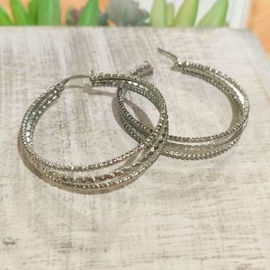 ✨Three Tiered Etched Hoops,